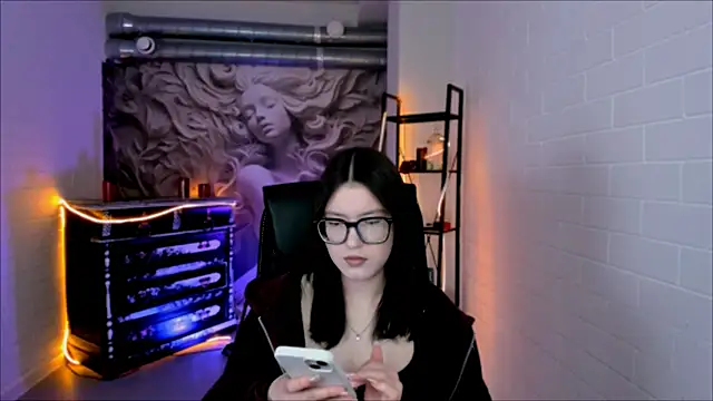 JennyGibson online show from 04.08.26