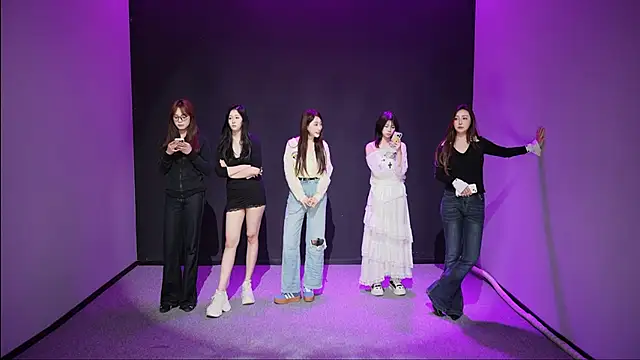 Snapshot of lsCY001 chatting on 04.02.26 lsCY001 online show from 04.02.26