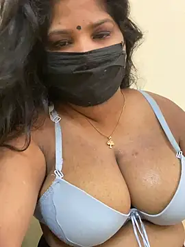 Snapshot of Shalu_naughty69 chatting on 07.06.26 Shalu naughty69 online show from 07.06.26