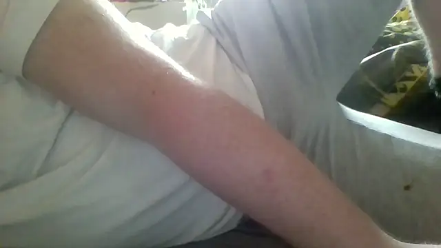 Snapshot of Pallmees chatting on 06.03.26 Pallmees online show from 06.03.26