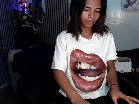 Snapshot of wildcock_tamarra chatting on 04.15.26 wildcock tamarra online show from 04.15.26