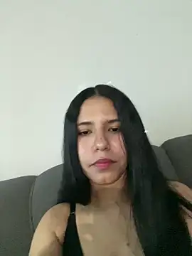 Snapshot of IsabelaRivers chatting on 05.03.26 IsabelaRivers online show from 05.03.26