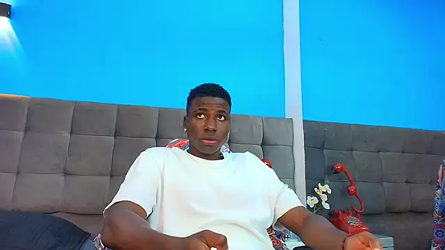 Snapshot of JeanDantte chatting on 06.03.26 JeanDantte online show from 06.03.26