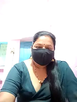 Snapshot of PINKI_024 chatting on 04.14.26 PINKI 024 online show from 04.14.26