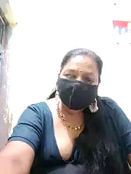 Snapshot of PINKI_024 chatting on 04.18.26 PINKI 024 online show from 04.18.26