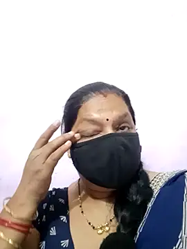 Snapshot of PINKI_024 chatting on 04.30.26 PINKI 024 online show from 04.30.26