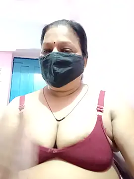 Snapshot of PINKI_024 chatting on 06.01.26 PINKI 024 online show from 06.01.26