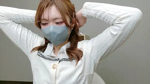 Snapshot of YUA_0425 chatting on 04.27.26 YUA 0425 online show from 04.27.26