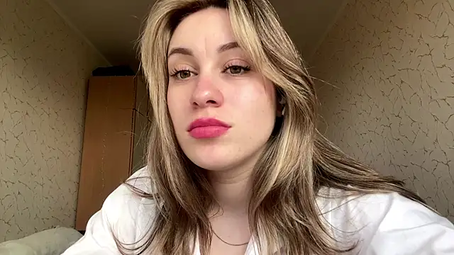 SpringSummers online show from 04.04.26