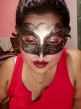 Maskedcurves online show from 05.08.26