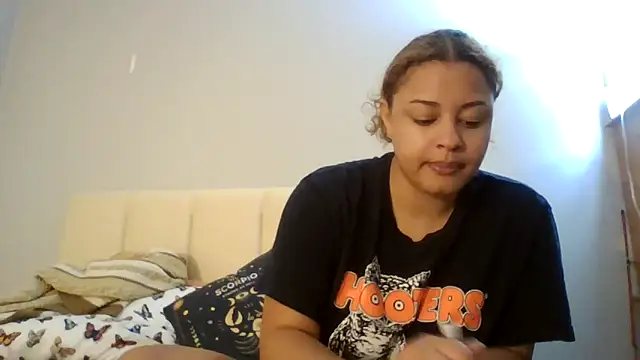 Snapshot of madzbailey chatting on 06.06.26 madzbailey online show from 06.06.26