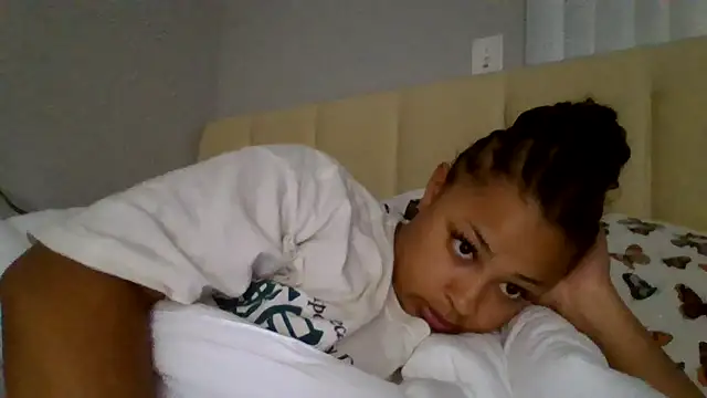 Snapshot of madzbailey chatting on 06.29.26 madzbailey online show from 06.29.26