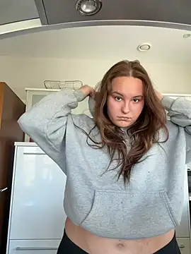 Hollpopss online show from 04.23.26