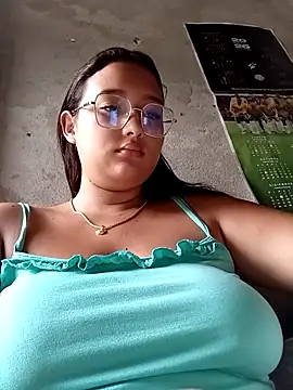 Snapshot of naughty_girl_hot_ chatting on 04.22.26 naughty girl hot online show from 04.22.26