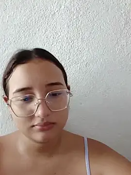 Snapshot of naughty_girl_hot_ chatting on 05.24.26 naughty girl hot online show from 05.24.26