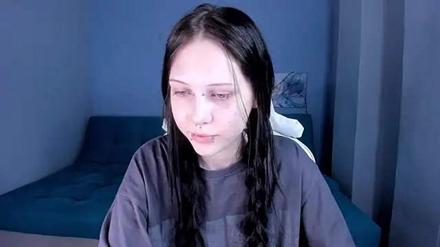 Snapshot of SugarBunny18 chatting on 06.24.26 SugarBunny18 online show from 06.24.26