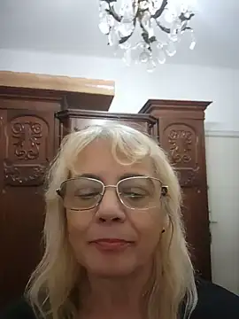 Snapshot of MatureElegantWidow chatting on 06.14.26 MatureElegantWidow online show from 06.14.26