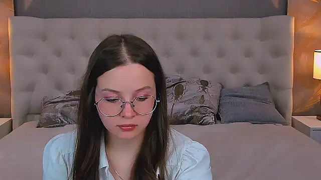 SYDNEY DIAMONDS online show from 04.05.26