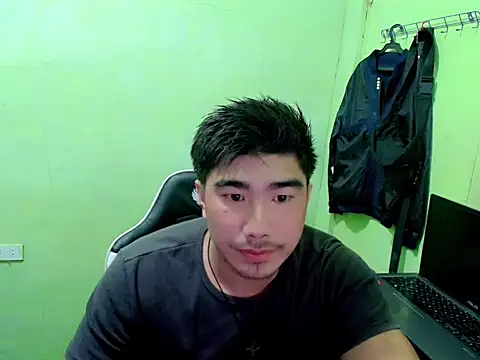Snapshot of Hunkfireman chatting on 05.27.26 Hunkfireman online show from 05.27.26