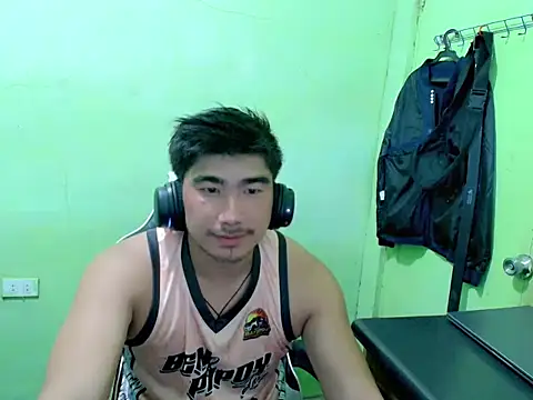 Snapshot of Hunkfireman chatting on 05.31.26 Hunkfireman online show from 05.31.26