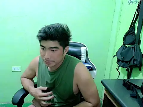 Snapshot of Hunkfireman chatting on 06.15.26 Hunkfireman online show from 06.15.26