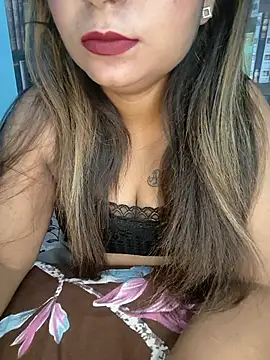 velvet-charmm online show from 04.06.26