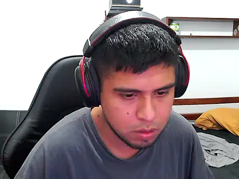 axellrz  online show from 04.04.26