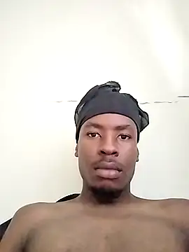 Snapshot of Carlo-Mc chatting on 04.03.26 Carlo-Mc online show from 04.03.26