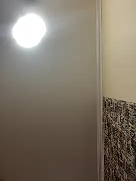 Snapshot of LucyVixxen chatting on 04.09.26 LucyVixxen online show from 04.09.26