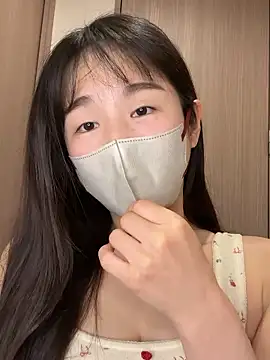 Snapshot of Hinako_0012 chatting on 04.16.26 Hinako 0012 online show from 04.16.26