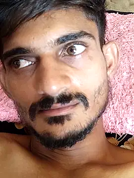 Snapshot of power_houseboy chatting on 04.05.26 power houseboy online show from 04.05.26