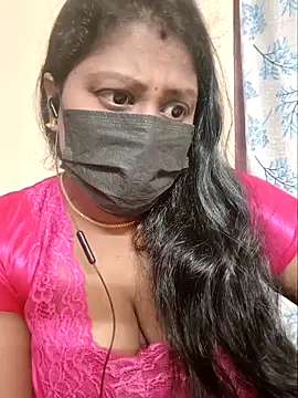 Snapshot of Romantic_Woman chatting on 04.18.26 Romantic Woman online show from 04.18.26
