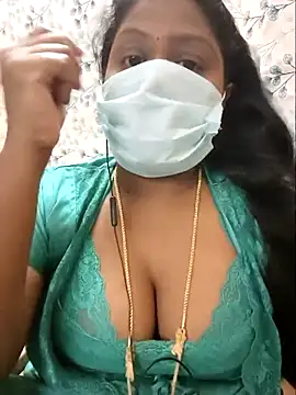 Snapshot of Romantic_Woman chatting on 04.20.26 Romantic Woman online show from 04.20.26