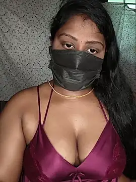 Snapshot of Romantic_Woman chatting on 05.16.26 Romantic Woman online show from 05.16.26