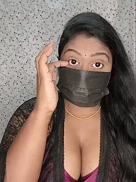 Snapshot of Romantic_Woman chatting on 05.30.26 Romantic Woman online show from 05.30.26