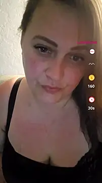 Snapshot of Blondibaby chatting on 06.29.26 Blondibaby online show from 06.29.26