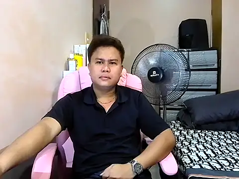Snapshot of tipsy_butter chatting on 06.16.26 tipsy butter online show from 06.16.26