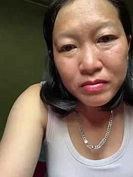 Snapshot of candy-beo chatting on 05.14.26 candy-beo online show from 05.14.26