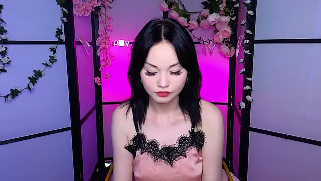 LilySparkls online show from 06.03.26
