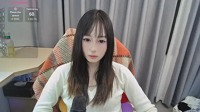 Snapshot of dd6237 chatting on 04.05.26 dd6237 online show from 04.05.26