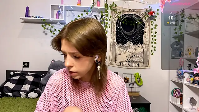 LunaBless online show from 04.15.26