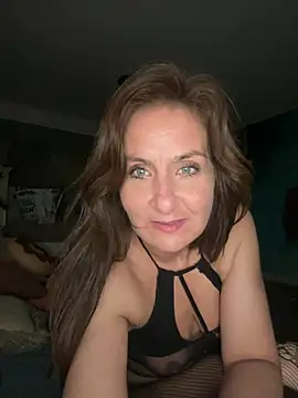 AtomicAngie online show from 04.14.26