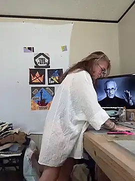 Blondejenn online show from 04.10.26