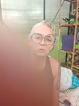 Snapshot of Blondejenn chatting on 07.07.26 Blondejenn online show from 07.07.26
