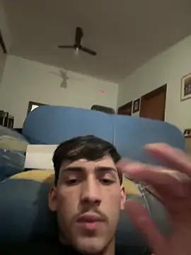 Snapshot of Dilofauro chatting on 04.06.26 Dilofauro online show from 04.06.26