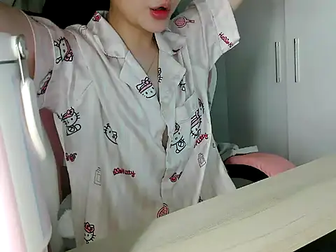 lucienguyen online show from 06.23.26