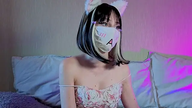 LunaNyanmi online show from 06.30.26