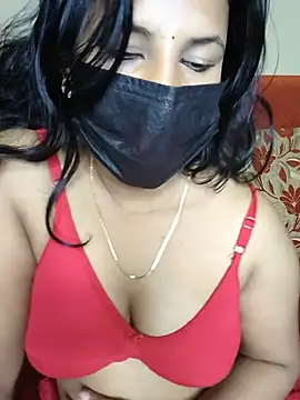 Snapshot of Hot_Alicee chatting on 05.17.26 Hot Alicee online show from 05.17.26