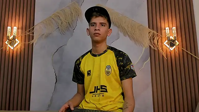 Ethanhot os online show from 05.01.26