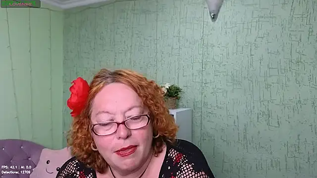 Snapshot of Fara_Flutte chatting on 07.13.26 Fara Flutte online show from 07.13.26